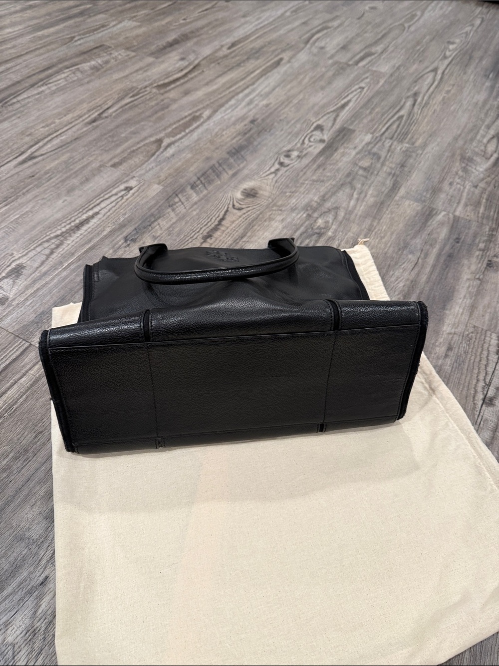 Tory Burch Ella Black Leather Tote Bag - Picture 9 of 16